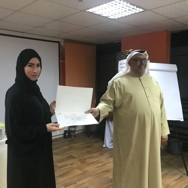 حضور فريق سواعد زايد التطوعي بعض الدورات من الجهات الأخرى مثل المركز الإداري و كي سمارت و جلسة العصف الذهني مع مجالس الشباب
