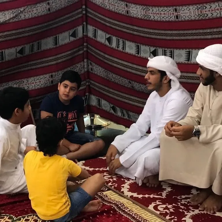 فريق سواعد زايد التطوعي في مهرجان قيظ في الفجيرة بالتعاونومع جمعية الفجيرة الاجتماعية الثقافية وهيئة الفجيرة للثقافة والاعلام وبرعاية من الرحاله للوازم الرحلات البحرية والتخييم وحض