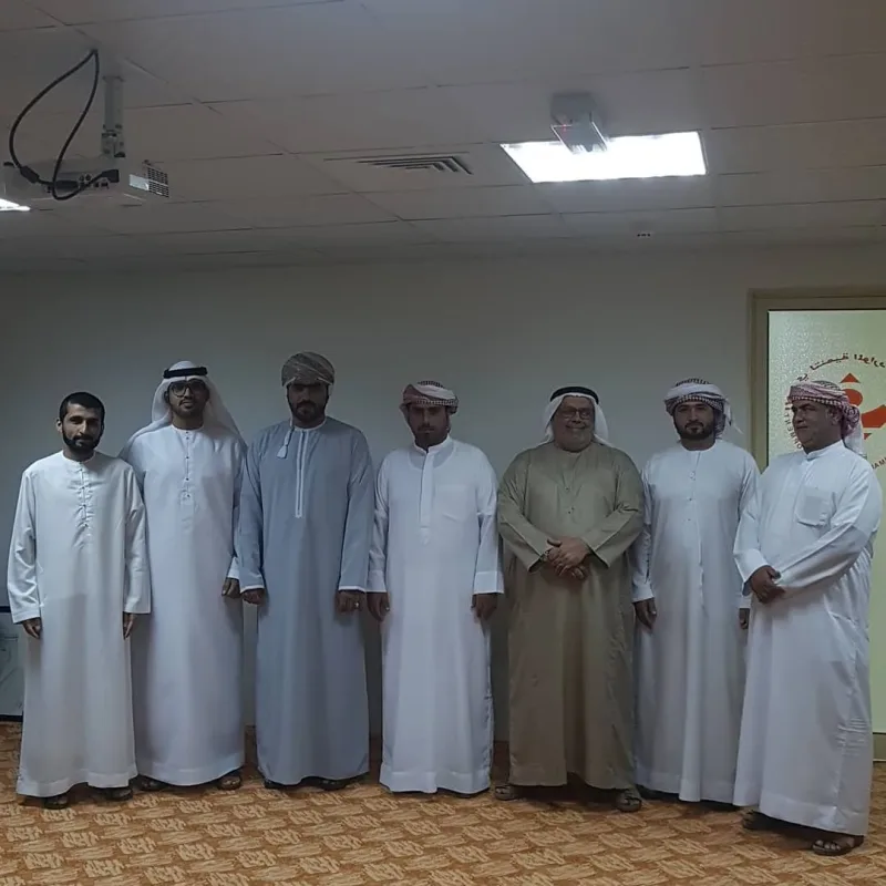 حضور متطوعين سواعد زايد لبرنامج المعلم المحترف في المركز الإداري لتنمية الموارد البشرية بحضور المدرب العماني المخضرم الاستاذ محمد كل الشكر له والتقدير