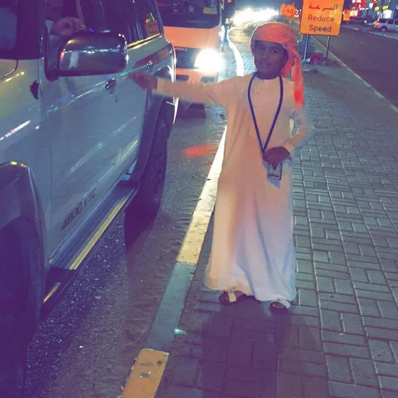 توزيعات برنامج سواعد زايد التطوعي ليوم العلم في إماره الفجيرة 🇦🇪