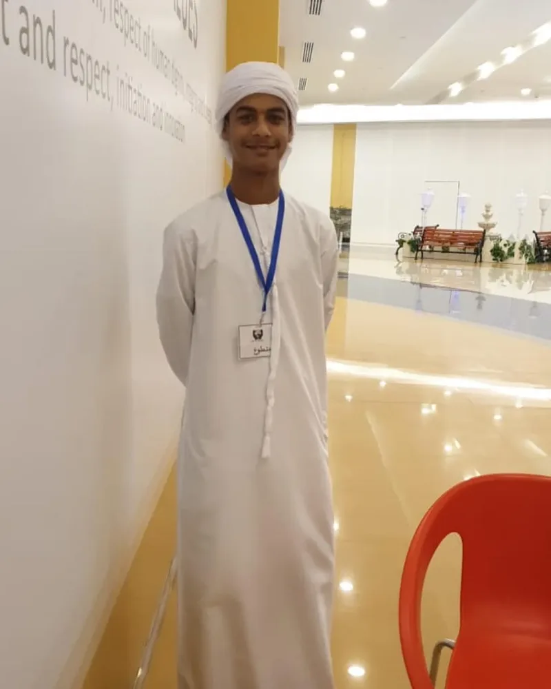 متطوعين فريق سواعد زايد التطوعي في اللولو هايبرماركت