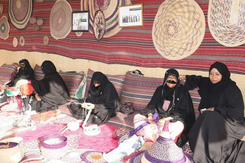 جانب من مشاركة جمعية سواعد الإمارات في رحلة ترفيهية للمشاركين في بطولة البوكسنج للناشئين