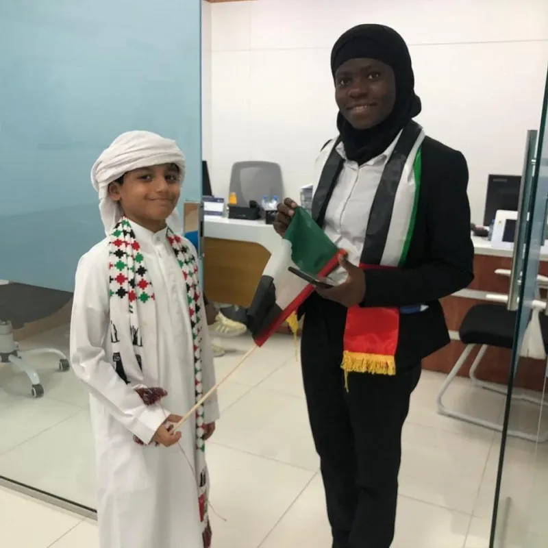تم بعون الله ورعايته توزيع اعلام الدولة على الجهات المختلفة الخاصة والحكومية بامارة الفجيرة وكلباء وخورفكان لمبادرة ارفعه عاليا ليبقى شامخا من قبل جمعية سواعد الامارات التطوعية وذل