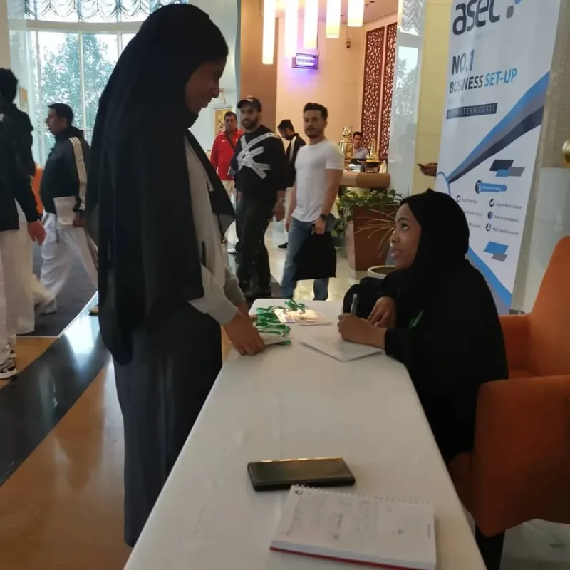 مشاركة جمعية سواعد الامارات التطوعية مع مجموعة اسيك الاستثمارية في بطولة التايكواندو العربية والدولية لاستقبال الوفود في الفنادق