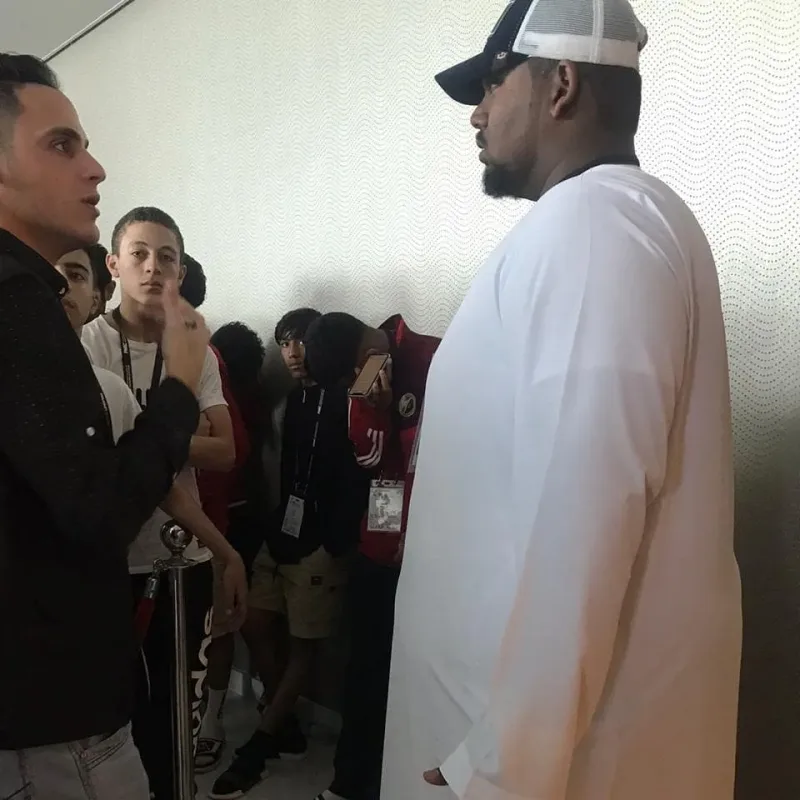 مشاركة جمعية سواعد الامارات التطوعية مع نادي الفنون القتالية في تنظيم لاعبين بطولة التايكواندوا العربية والدولية لتسجياهم وتوزينهم في فندق رويال ام