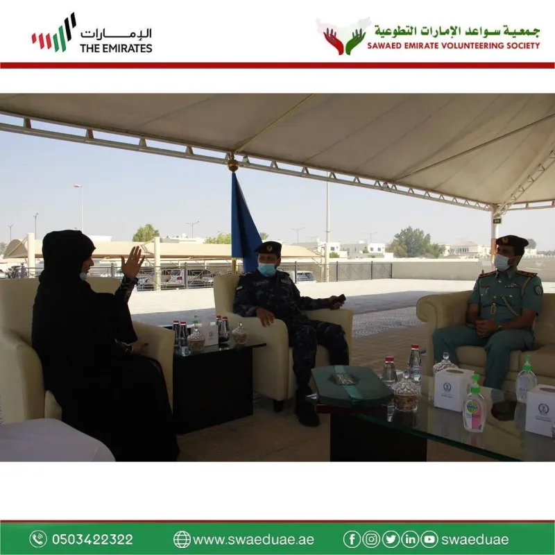 قامت جمعية سواعد الإمارات التطوعية بعمل زيارة تعريفية إلى اللواء سيف محمد الزري القائد العام لشرطة الشارقة الذي استقبلنا بدوره في نادي ضباط الشرطة بإمارة الشارقة بحفاوة وترحيب جميل
